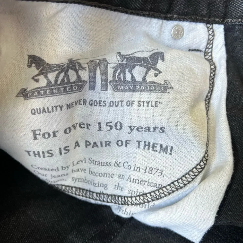 Levi’s 505 Men’s Jeans W40 L30 Water<Less Denim Straight Fit - Black